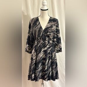 Halston Heritage Abstract Brushstroke Size 12 V-Neck Black/Multi NWT $375